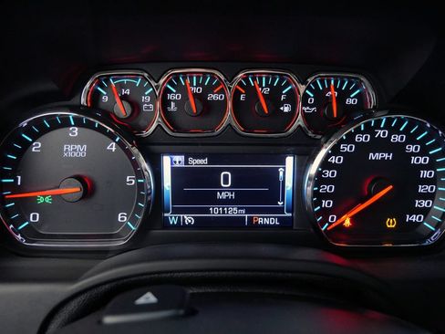 Used 2019 Chevrolet Tahoe Premier w/ RST 6.2L Performance Edition AWD/4WD image 25