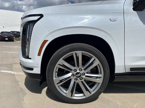 New 2026 Cadillac Escalade Platinum Sport AWD/4WD image 34