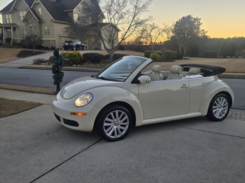 Used 2008 Volkswagen Beetle SE image 14