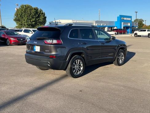 Used 2020 Jeep Cherokee Latitude Plus image 3