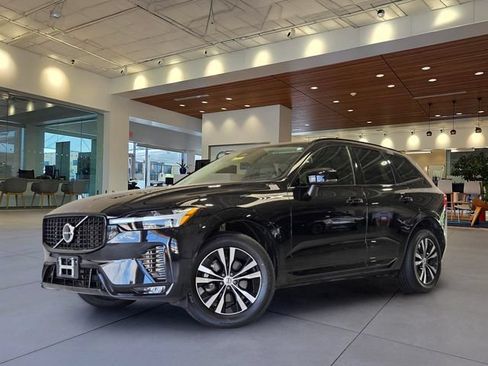 Certified 2024 Volvo XC60 B5 Core w/ Climate Package AWD/4WD image 9