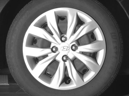 Used 2021 Hyundai Accent SE FWD image 14
