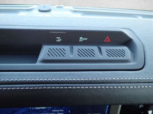 New 2026 Ford Bronco Outer Banks AWD/4WD image 18