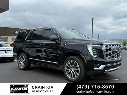 Used 2026 GMC Yukon Denali w/ Sun & Power Step Package AWD/4WD image 1