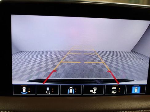 Used 2021 Chevrolet Tahoe High Country w/ Premium Package image 3