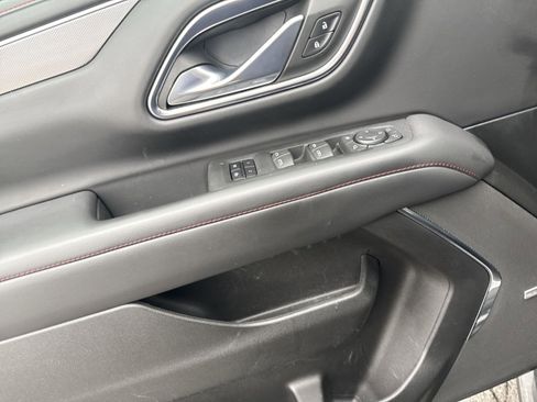 Used 2023 Chevrolet Suburban RST w/ Luxury Package image 14