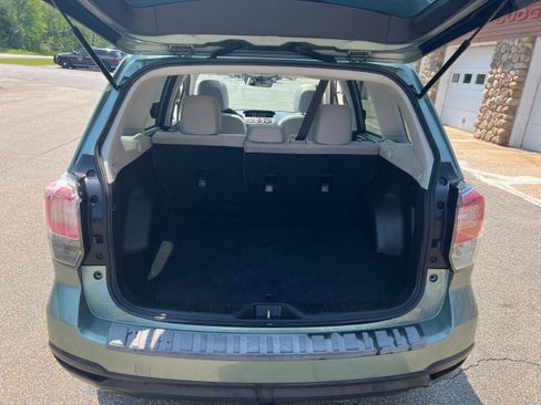 Used 2018 Subaru Forester 2.5i Premium w/ All-Weather Package AWD/4WD image 20