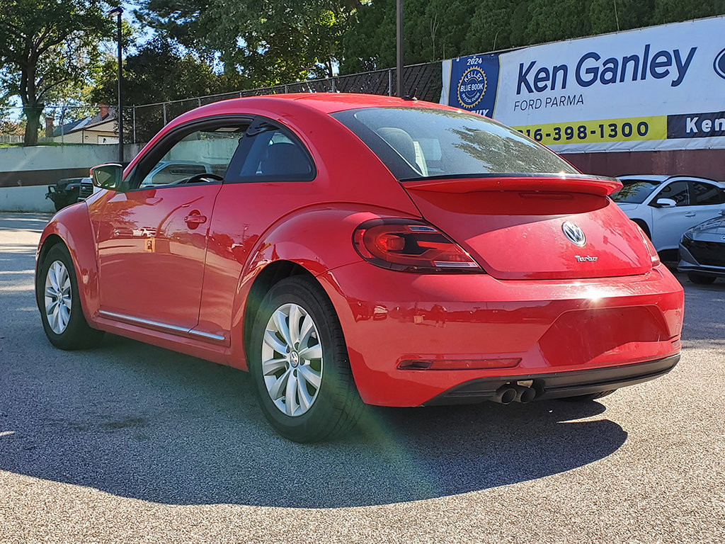 Used 2019 Volkswagen Beetle 2.0T S FWD image 4