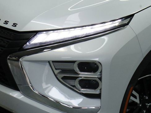 New 2026 Mitsubishi Eclipse Cross SE AWD/4WD image 2