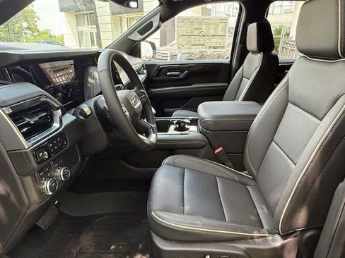 New 2026 GMC Yukon XL Elevation w/ Elevation Premium Package AWD/4WD image 16