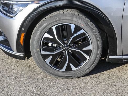 Used 2024 Kia EV6 Wind w/ Wind Technology Package AWD/4WD image 11