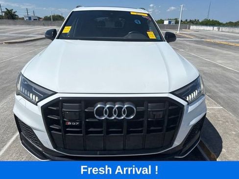 Used 2023 Audi SQ7 Premium Plus w/ Executive Package AWD/4WD image 16