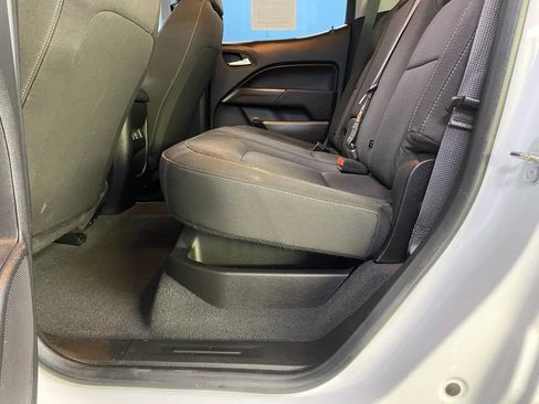 Used 2022 Chevrolet Colorado LT w/ LT Convenience Package image 32