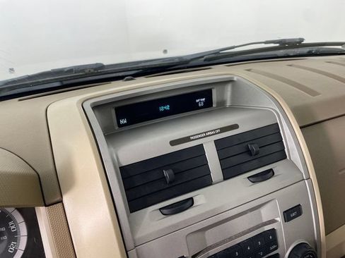 Used 2009 Ford Escape XLT FWD image 7