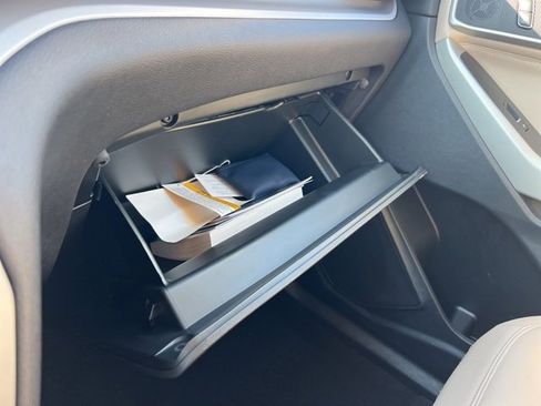 Certified 2023 Ford Explorer XLT w/ Equipment Group 202A image 17