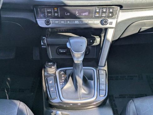 Used 2024 Kia Seltos EX image 17