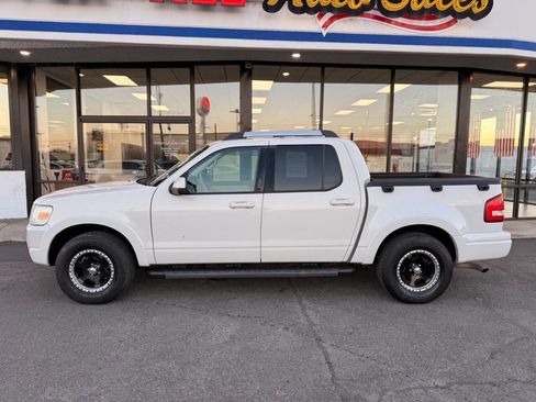 Used 2010 Ford Explorer Sport Trac Limited image 2