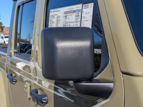 New 2026 Jeep Gladiator Sport image 13