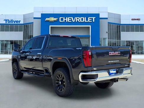 Used 2025 GMC Sierra 2500 SLT w/ SLT Convenience Package AWD/4WD image 3