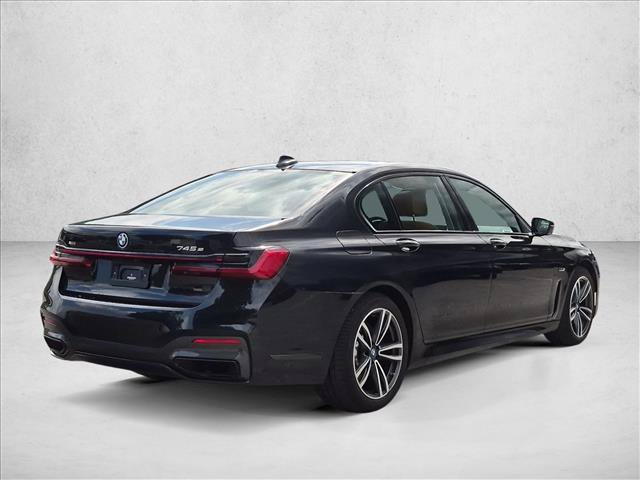 Used 2022 BMW 745e xDrive w/ M Sport Package AWD/4WD image 5