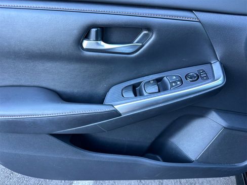 Used 2022 Nissan Sentra SR w/ Midnight Edition image 11