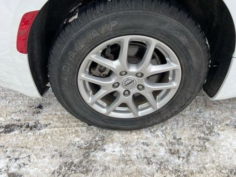 Used 2024 Chrysler Voyager LX image 15