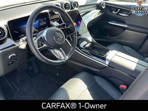 Used 2025 Mercedes-Benz GLC 300 4MATIC image 2