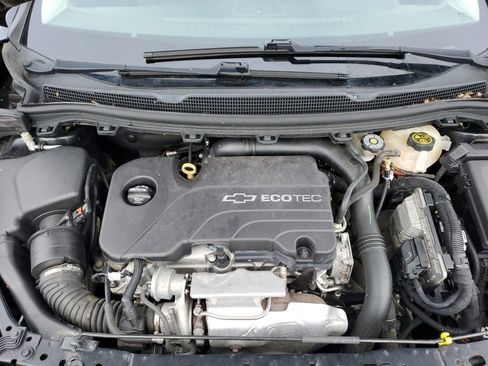 Used 2018 Chevrolet Cruze LT w/ Convenience Package image 11