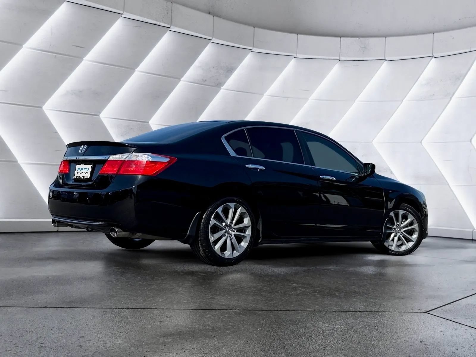 Used 2015 Honda Accord Sport image 8