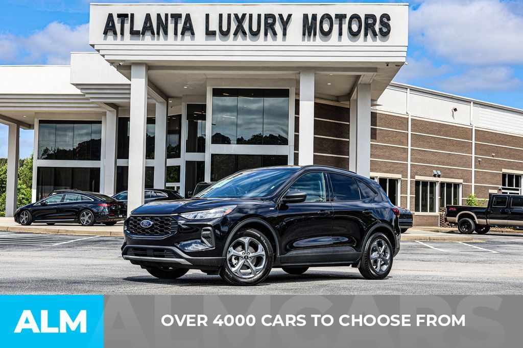 Used 2026 Ford Escape ST-Line FWD image 2