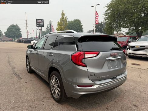 Used 2024 GMC Terrain Denali AWD/4WD image 7