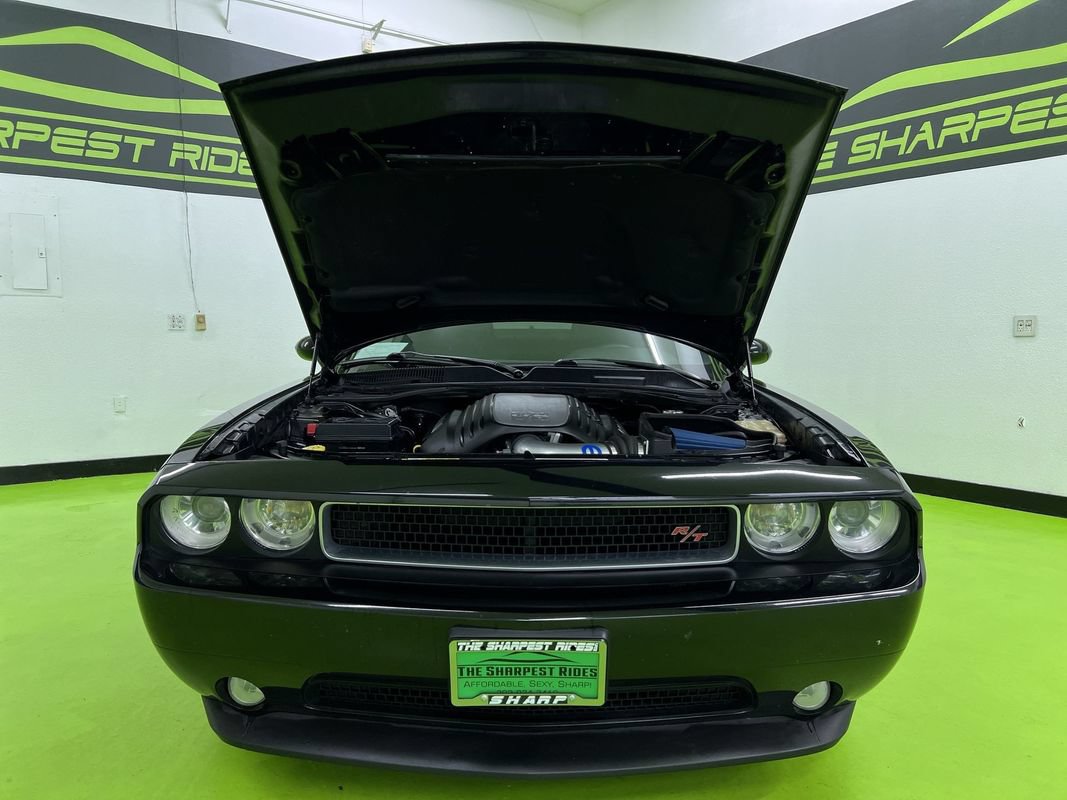Used 2012 Dodge Challenger R/T RWD image 4