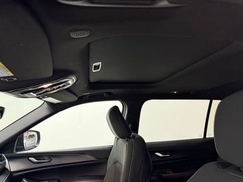 New 2026 Jeep Grand Cherokee L Laredo AWD/4WD image 13