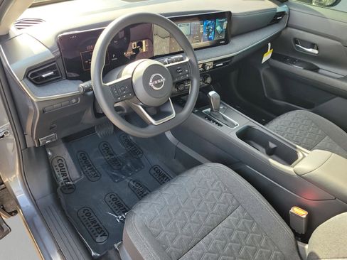 New 2026 Nissan Kicks SV image 19