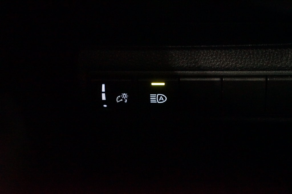 Certified 2025 Toyota Corolla LE FWD image 22