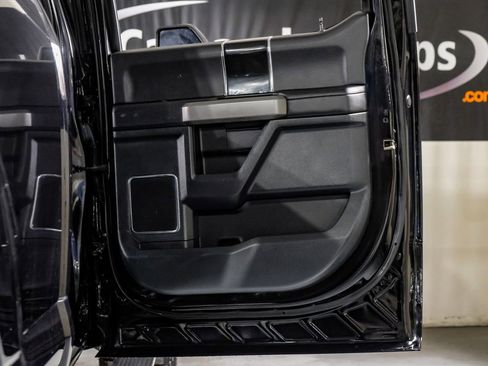 Used 2022 Ford F250 Platinum w/ FX4 Off-Road Package image 39