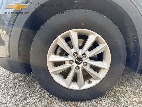 Used 2020 Kia Sorento LX w/ LX I4 Convenience Package image 10