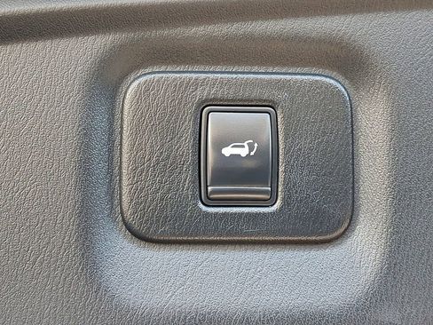 Used 2019 INFINITI QX60 Luxe w/ Essential Package image 36