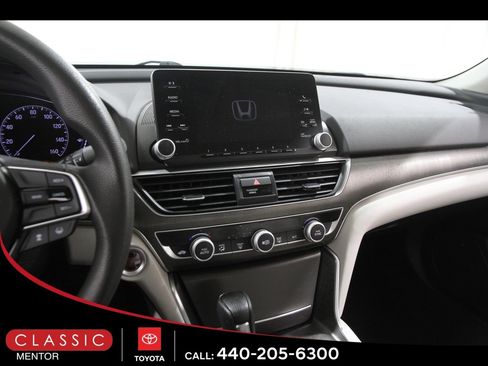 Used 2019 Honda Accord LX image 9