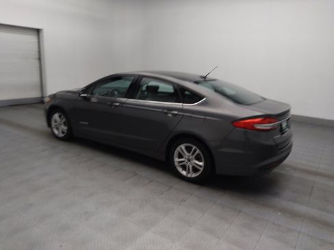 Used 2018 Ford Fusion S image 3
