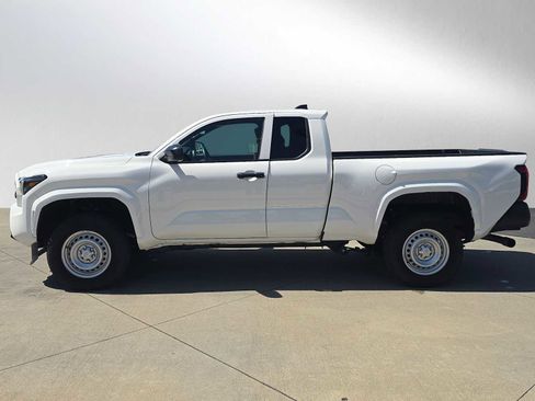 Certified 2025 Toyota Tacoma SR w/ SR Upgrade Package RWD image 6