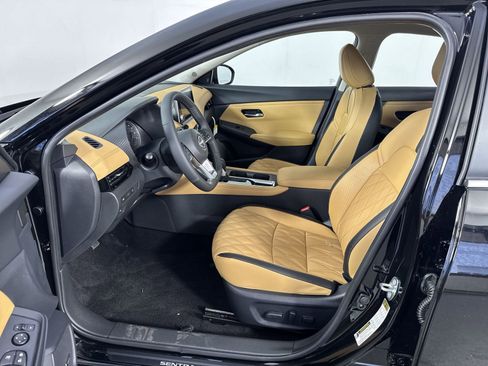 New 2025 Nissan Sentra SV w/ SV Premium Package image 5