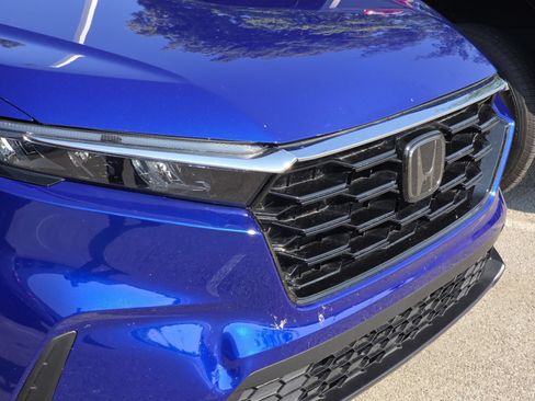 Certified 2025 Honda CR-V EX image 3