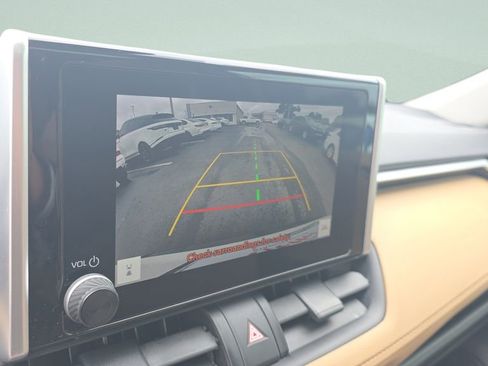 Used 2023 Toyota RAV4 XLE w/ Convenience Package image 21