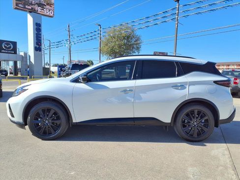 Used 2024 Nissan Murano SV w/ SV Midnight Edition Package image 4