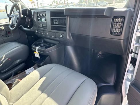 New 2025 Chevrolet Express 2500 w/ Enhanced Convenience Package image 11