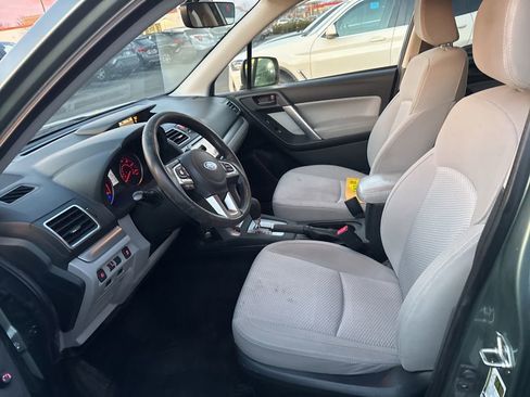 Used 2017 Subaru Forester 2.5i Premium w/ All-Weather Package image 5