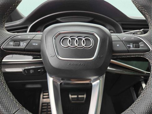Used 2022 Audi SQ8 Prestige AWD/4WD image 33