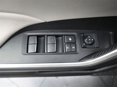 Used 2025 Toyota RAV4 XLE image 11