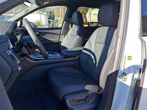New 2026 Audi Q7 Premium image 13